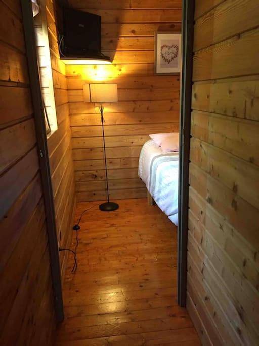 One-Bedroom Chalet in Saint-Amand-les-Eaux, Région de Valenciennes