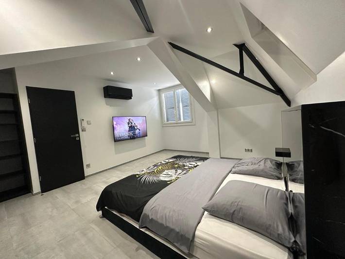 Location de vacances pour 7 personnes, avec Jacuzzi ainsi que Terrasse et Jardin à Nevers - 3