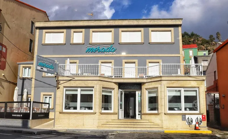 Hotel für 3 Personen, mit Terrasse und Ausblick, kinderfreundlich - 1