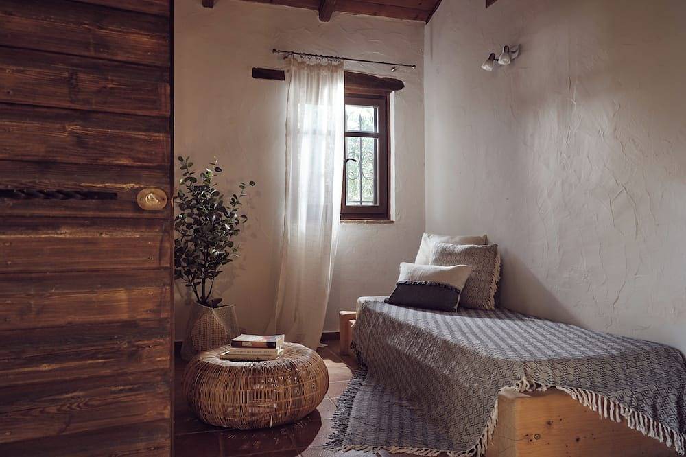Villa en Pierre 2 Chambres Leeda avec Piscine Privée in Lithakia, Laganas
