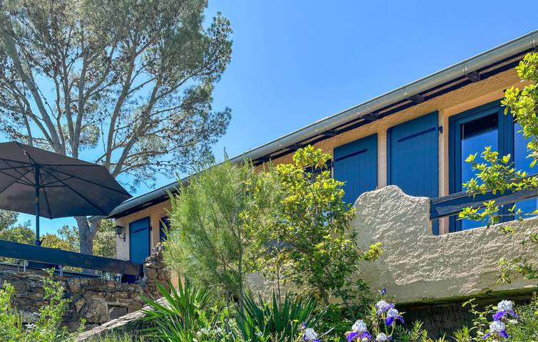 Location de vacances pour 4 personnes, avec piscine ainsi que terrasse et jardin à Prades-sur-Vernazobre - 3