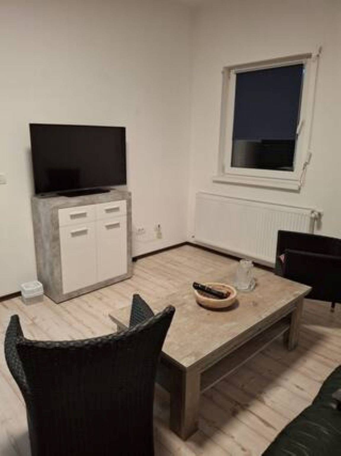 Ganze Ferienwohnung, Schöne Vollausgestattete Monteurs- Gästewohnungen / 6105 in Leuna, Saale-Unstrut