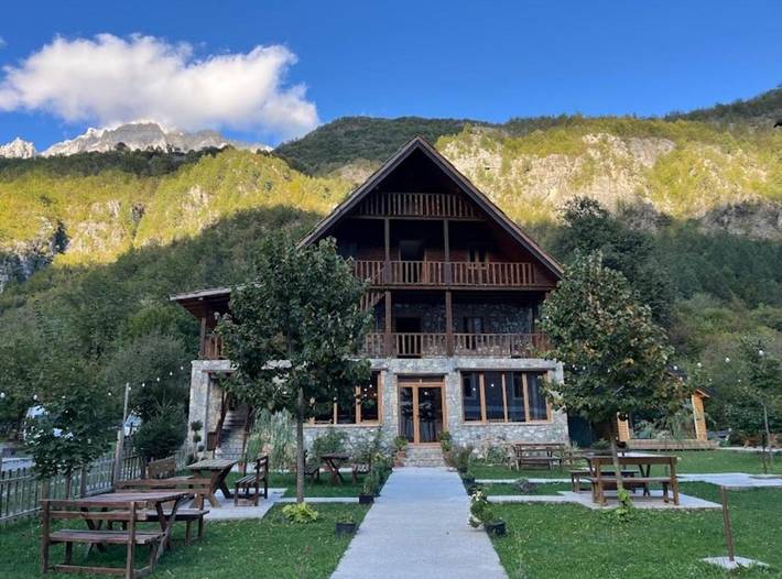 Maison d’hôte pour 2 personnes, avec jardin dans Theth