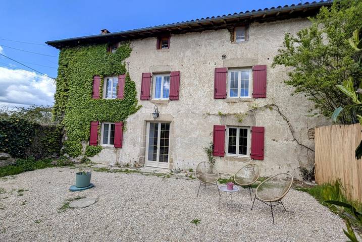 Gîte pour 6 personnes, avec jardin
