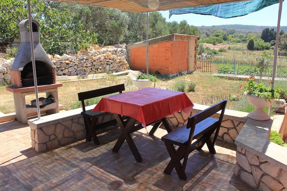 Ganze Wohnung, 1-Zimmer-Ferienwohnung mit Terrasse Ilovik, Losinj (A-8069-b) in Lošinj