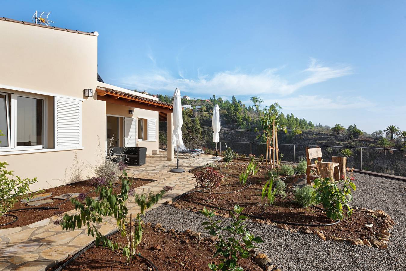 Casa de vacaciones "Casa Inti" con vistas al mar, jardín privado y Wi-Fi in Tijarafe, La Palma Norte