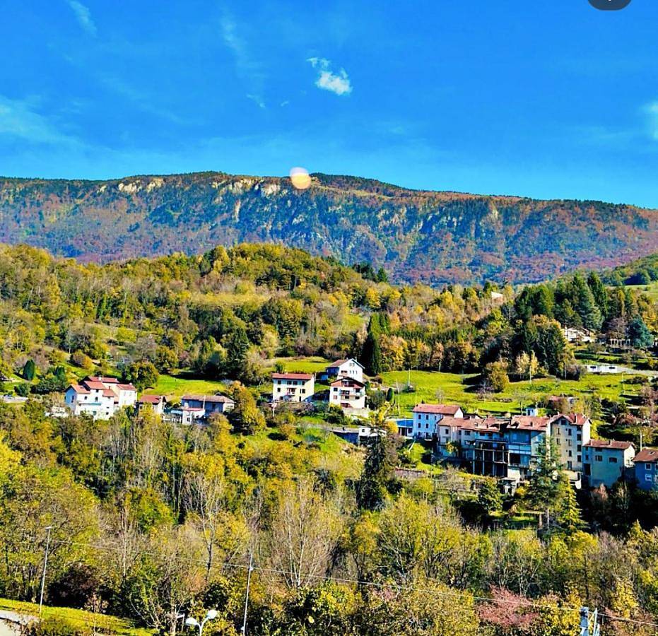 Appartement entier, Splendidet4#6lits#3 chambres# Geneve/Paris/Gare in Valserhône, Nantua