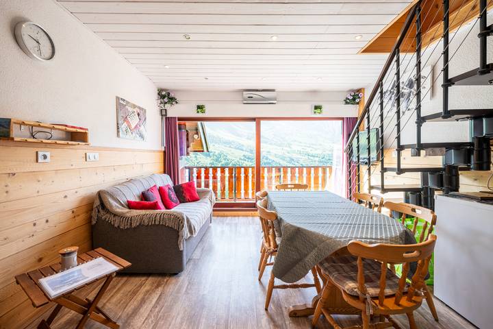Location de vacances pour 6 personnes, avec balcon, adapté aux familles à Albiez-Montrond