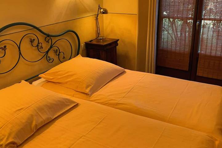 Gîte pour 4 personnes, avec terrasse et jardin à Poilhes - 2