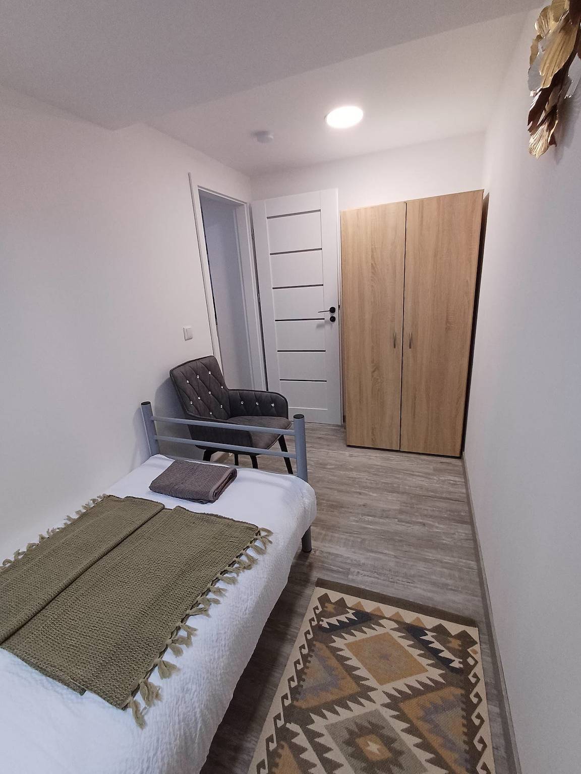 Ganze Wohnung, Apartment 'Ferienwohnung Sredniq' mit Gemeinschaftsterrasse und Wlan in Gera, Ostthüringen