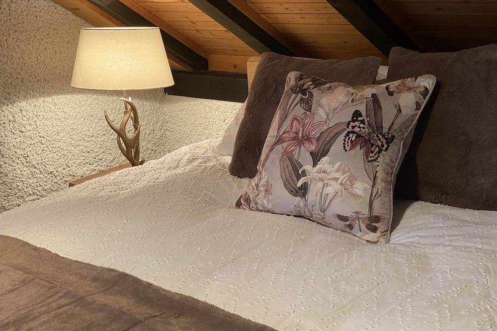 Beautiful chalet on the piste in the Swiss Alps in Unterwasser, Wildhaus-Alt St. Johann