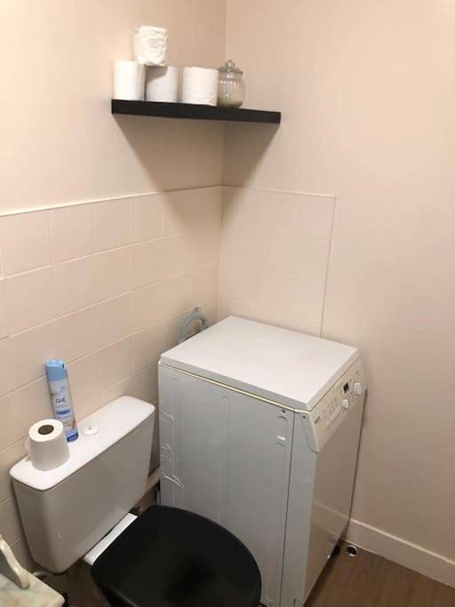 Appartement entier, One-Bedroom Apartment in Saint-Lunaire, Région de Saint-Malo