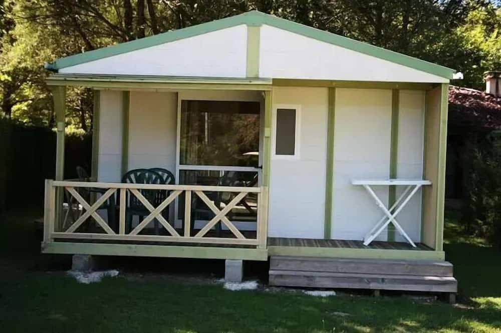 Chalet Isard sleeps 5 in Oust, Parc naturel régional des Pyrénées ariégeoises