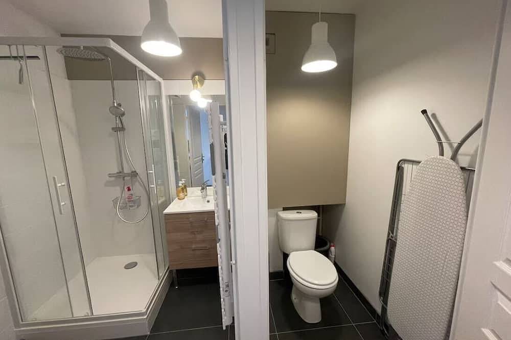 Entire apartment, Alp Chartres - Studio Terrace and parking, 4 persons in Chartres, Chartres region