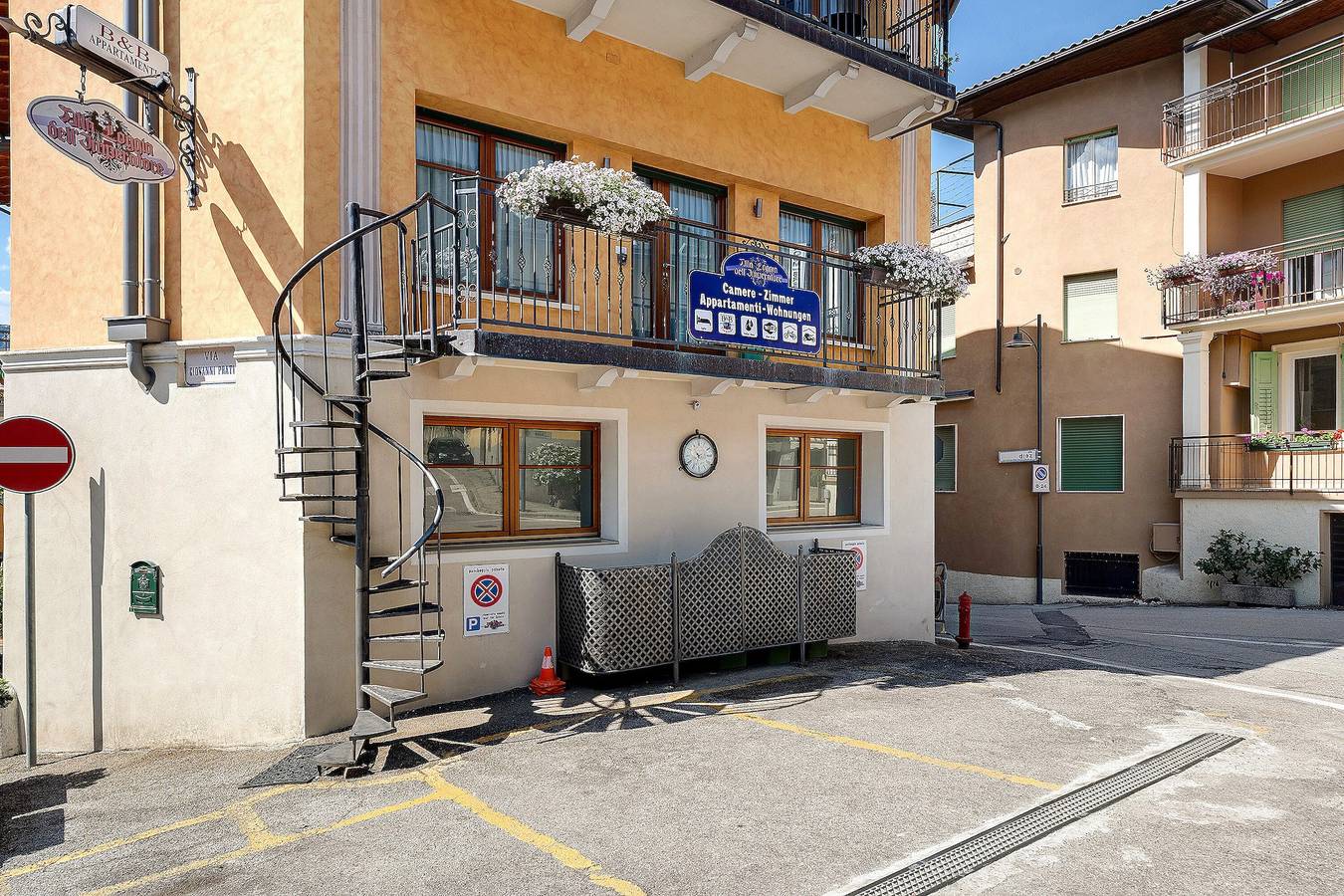 Appartamento intero, Appartamento 'You An Me' con vista montagna, balcone e Wi-Fi in Levico Terme, Lago di Caldonazzo