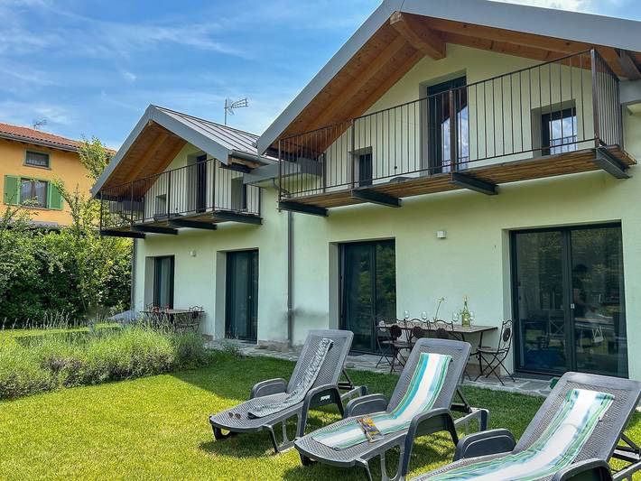 Ferienhaus für 4 Personen, mit Garten und Seeblick, mit Haustier in Colico