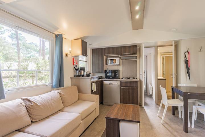 Camping pour 8 personnes, avec bassin pour enfant ainsi que jardin et jacuzzi, animaux acceptés à Les Mathes - 3