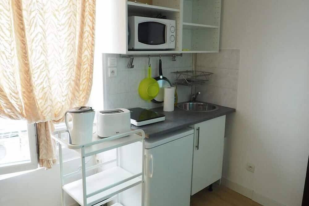 Apartamento entero, Dos habitaciones cerca de París. 100% equipado in Villeneuve-Saint-Georges, Valle del Marne