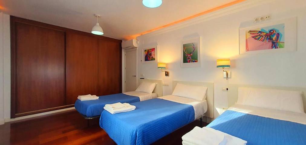 Casa rural para 11 personas, con jardín y piscina, Familias con niños en Rincón de la Victoria - 3