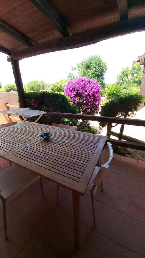 Ferienwohnung für 4 Personen, mit Terrasse und Garten in Porto Pollo - 2