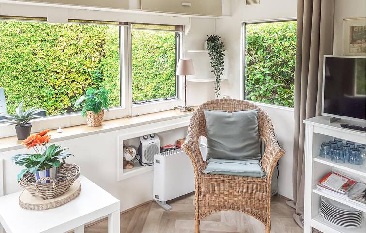Ferienhaus für 4 Personen, mit Terrasse und Garten in Renesse - 2