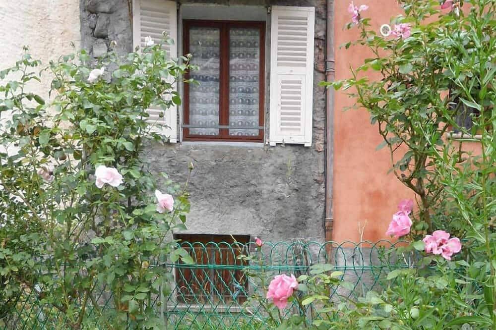 06G3144 - Saint-Etienne-De-Tinee in Saint-Étienne-de-Tinée, Nice region