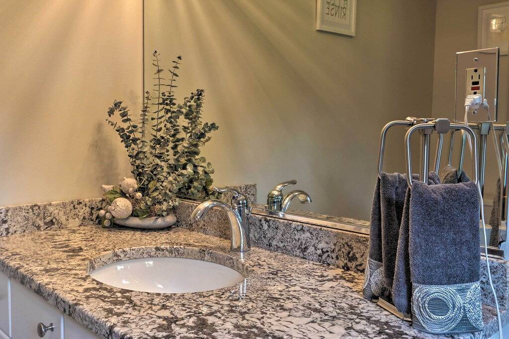 Ganze Wohnung, Lewiston Apartment auf 2 Morgen w / Schöne Aussicht! in Niagara County