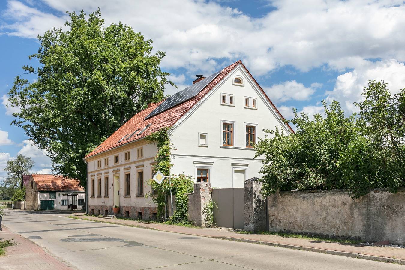 Ganze Wohnung, Ferienwohnung Mit Großem Garten" mit Gemeinschaftsterrasse, Gemeinschaftsgarten und Wlan in Lindow, Ruppiner Seenland