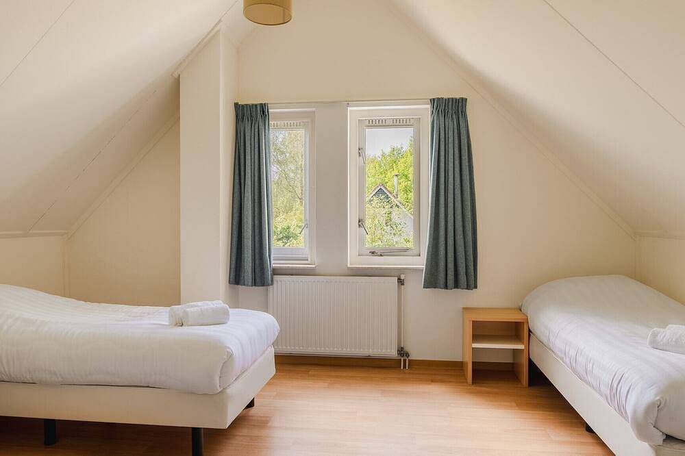 Detached 6-person bungalow in Drenthe