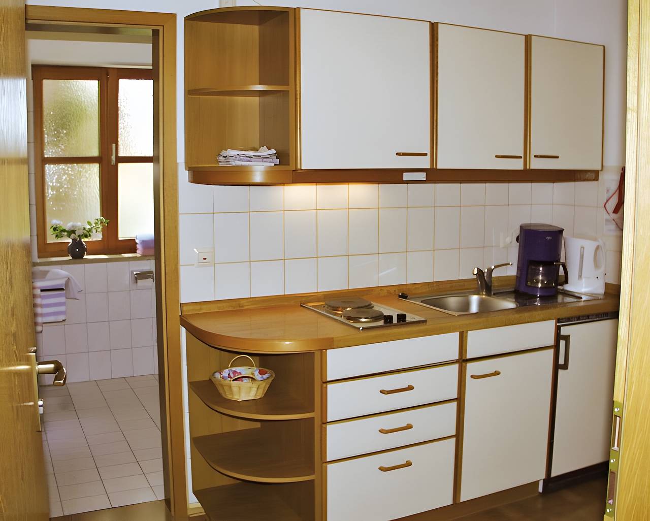 Ganze Wohnung, Ferienwohnung '1' mit Gemeinschaftsgarten, Balkon und Wi-Fi in Wasserburg (Bodensee), Bayerisch Schwaben