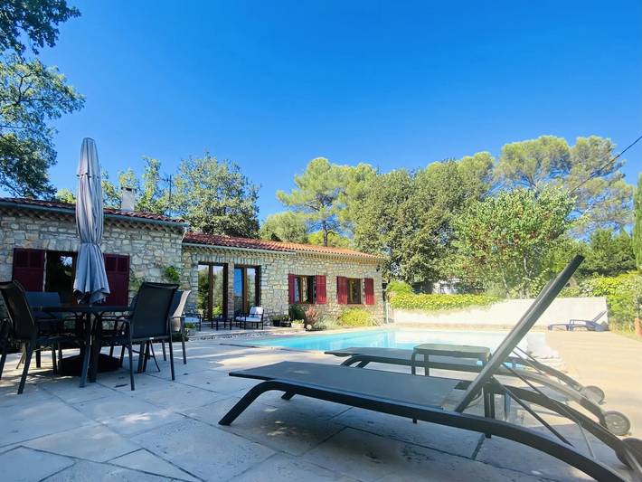 Location de vacances pour 6 personnes, avec piscine et terrasse à Trans-en-Provence - 2