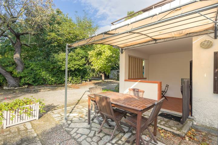 Location de vacances pour 2 personnes, avec Jardin à Marina di Campo