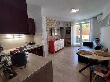 Gîte pour 2 personnes, avec terrasse dans Office de Tourisme Sainte Maxime