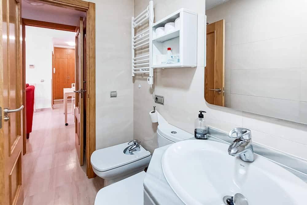 Entire apartment, Stunning apartment in Cadiz with Wifi in Playa La Victoria, Cádiz