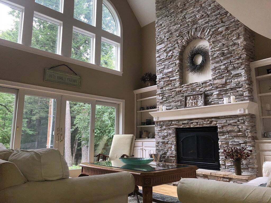 Luxus-Seeblick nach Hause. Kurzer Spaziergang zum schönen Strand. 24. August bis 7. September verfügbar in Moultonborough, Lake Winnipesaukee