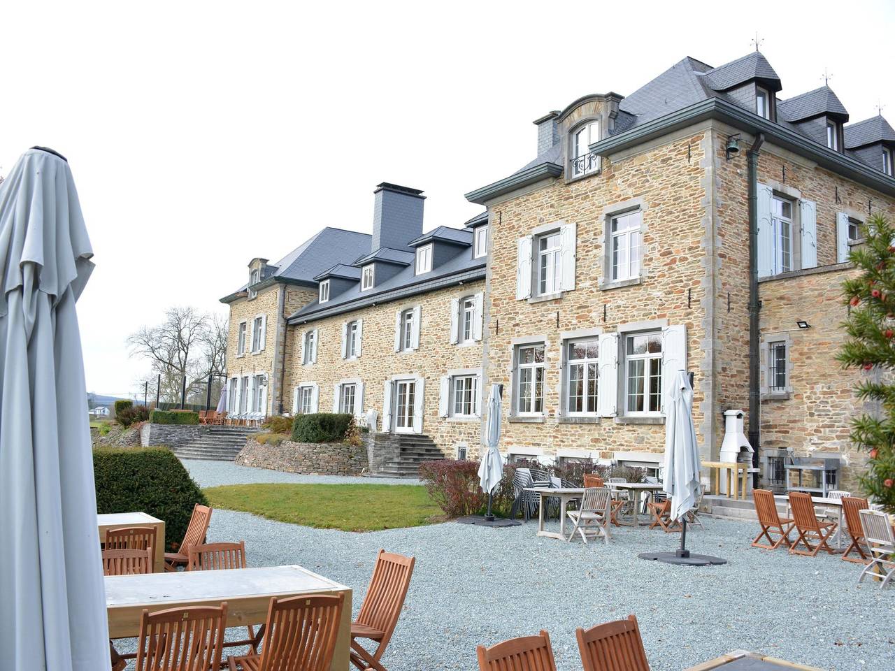 Château en Ardennes près de forêt & sauna in Libramont-Chevigny, Région de Neufchâteau