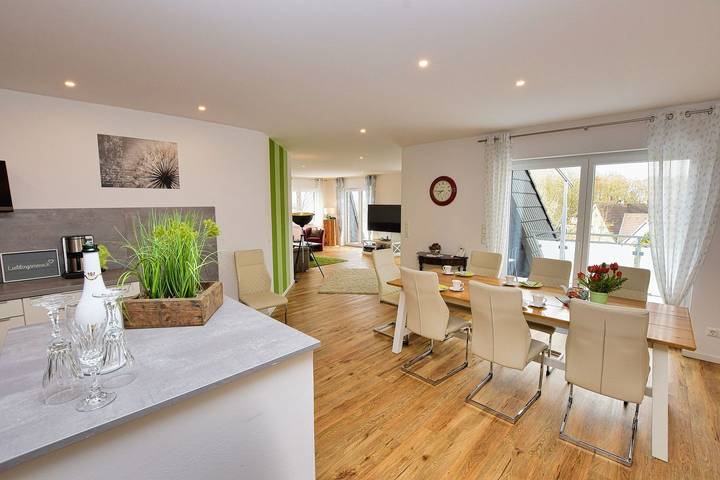Ganze Wohnung, Penthouse Wohnung "Lille Sol" im Herzen von Büsum in Büsum, Kreis Dithmarschen