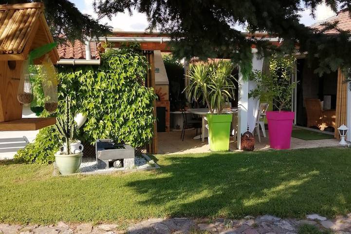 Appartement de vacances pour 4 personnes, avec Terrasse et Jardin