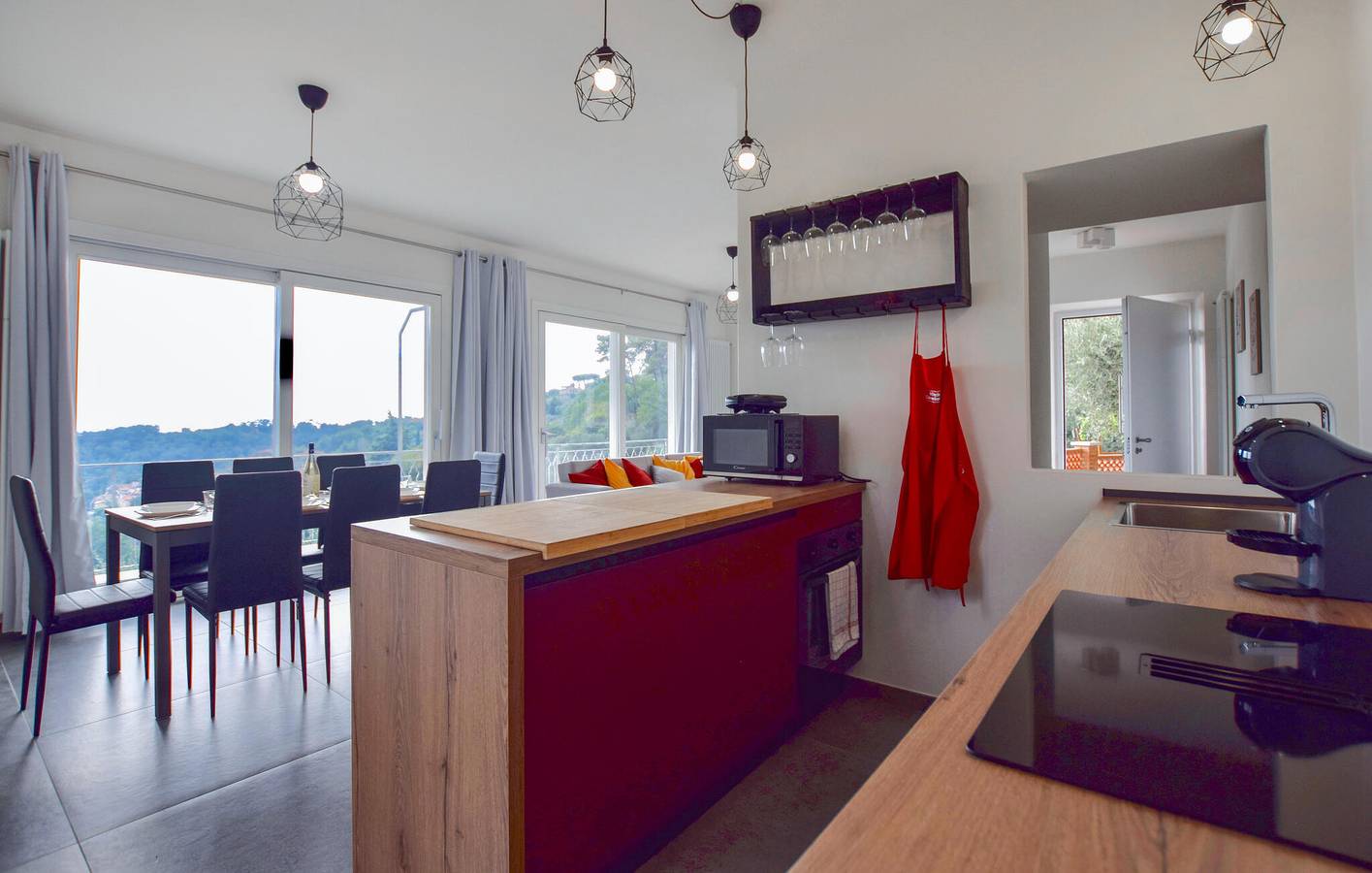 Appartement mit Meerblick, Pool und Parkplatz, 2 km zum Fluss Lucese in Massarosa, Italienische Riviera