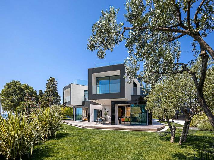 Villa für 10 Personen, mit Sauna und Balkon sowie Garten in Fazana