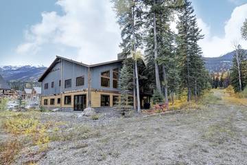 Chalet for 14 Guests in Yoho National Park, Columbia-Shuswap Regional District, Picture 4