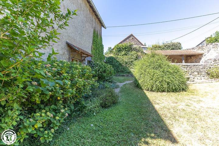 Gîte pour 4 personnes, avec Terrasse ainsi que Jardin et Vue