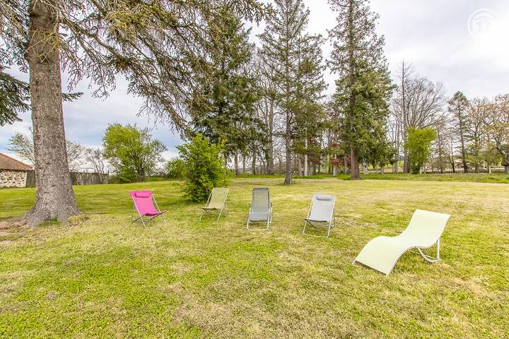 Gîte pour 12 personnes, avec piscine et jardin à Cluny - 4