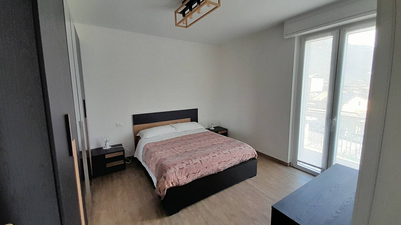 Entire apartment, Apartment 'Aurora' with Mountain View, Private Terrace and Wi-Fi in Costa Volpino, Adamello-Presanella Alps