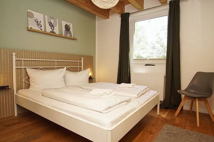 Vacation home Fischers Glück - picturesque location directly at the sailing harbor, chic in Gager, Mönchgut