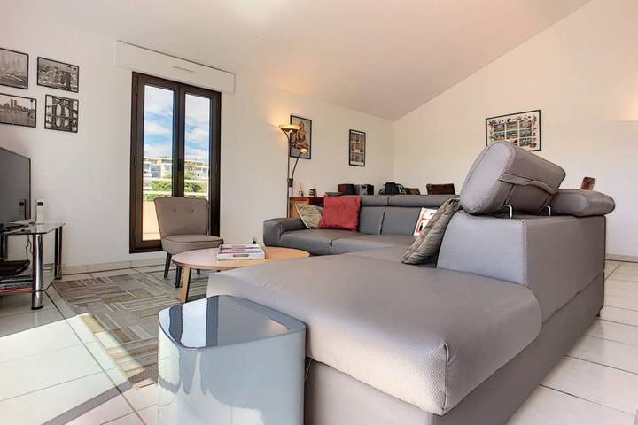 Ferienwohnung für 6 Personen, mit Balkon und Pool, kinderfreundlich in Antibes - 3