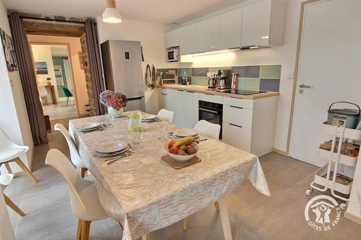 Gîte pour 4 personnes, avec Terrasse ainsi que Jardin et Vue à Plurien - 2