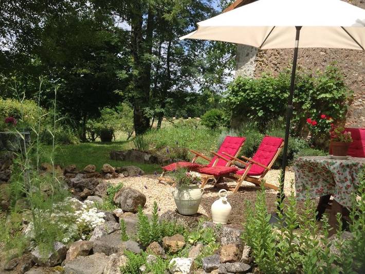 Location de vacances pour 3 personnes, avec jardin à Nontron - 4