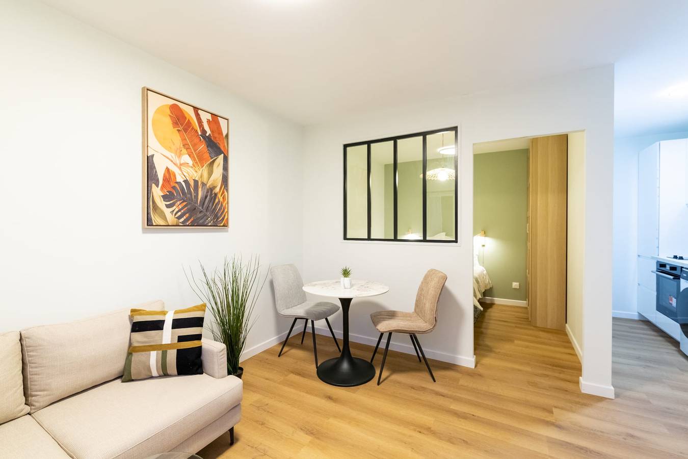 Appartement entier, Proche Mérignac & Aéroport, Chic & Calme in Pessac, Région de Bordeaux
