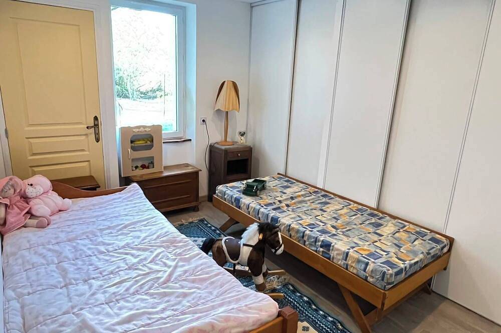 A fully equipped house in the countryside, surrounded by woods. in Gaillères, Landes